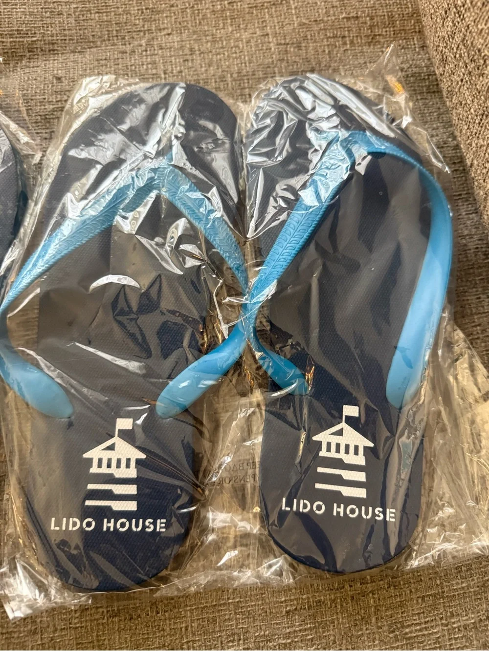 NEW Lido House Newport Beach His & Hers Resort Flip Flops Set of 2